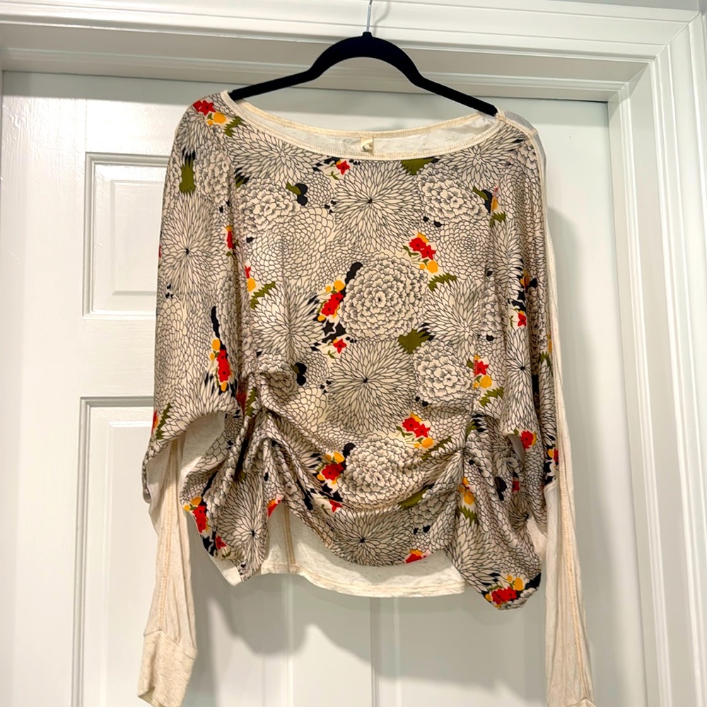 Anthropologie beautiful flowy blouse